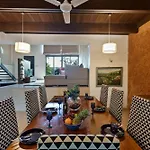 Mangrove Villa: C\'Est La Vie